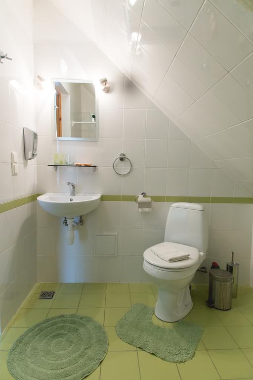 Hotel Viesu Maja Janis Madona Habitación foto