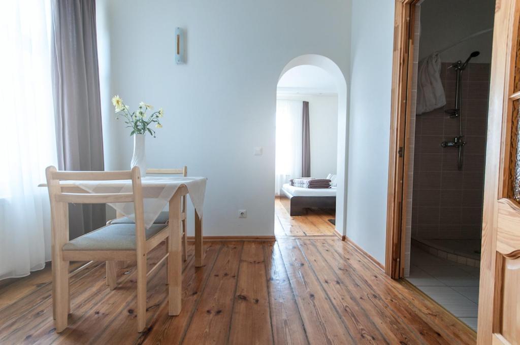 Hotel Viesu Maja Janis Madona Habitación foto